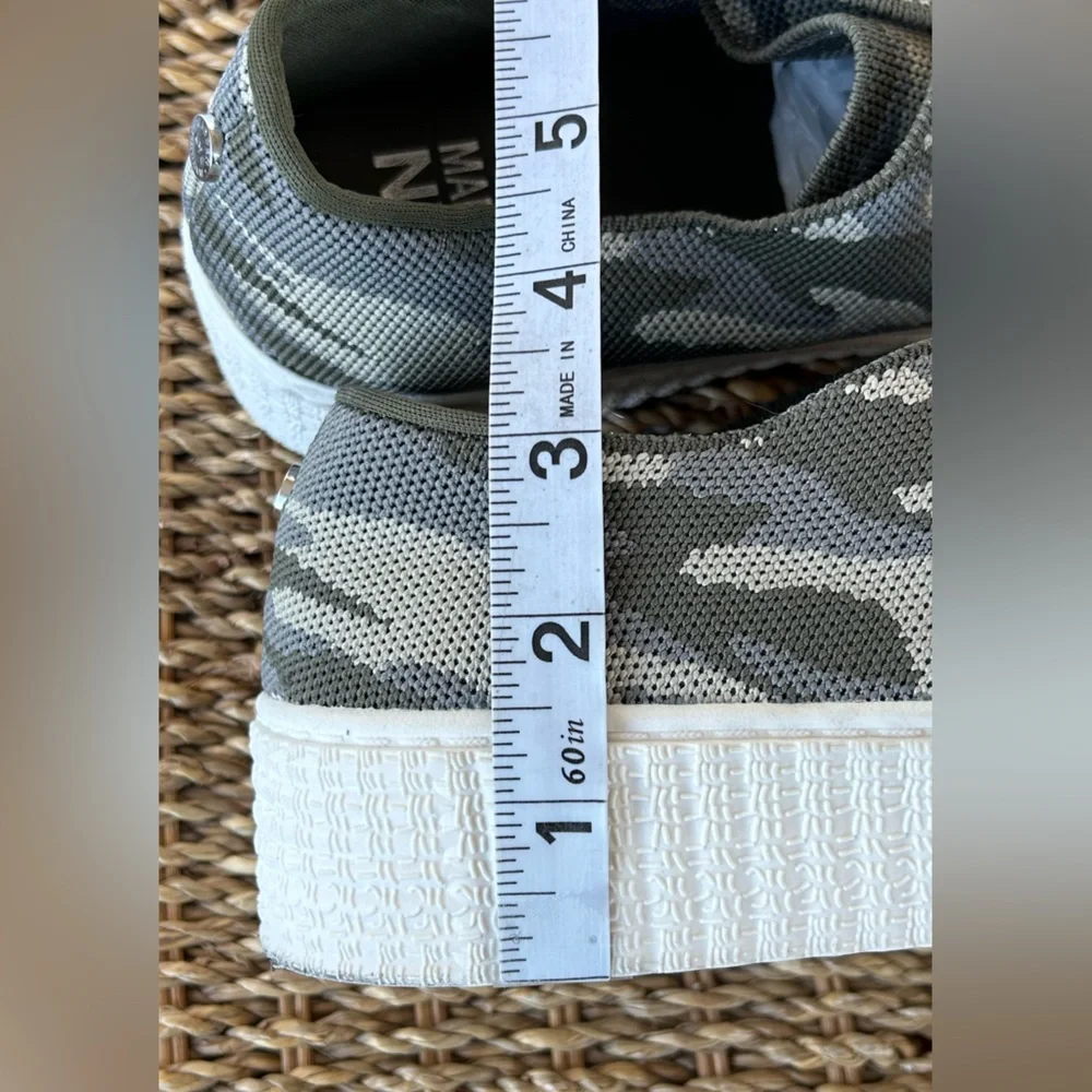 Madden‎ NYC Women’s Camouflage Platform Mesh Sneakers Size 8